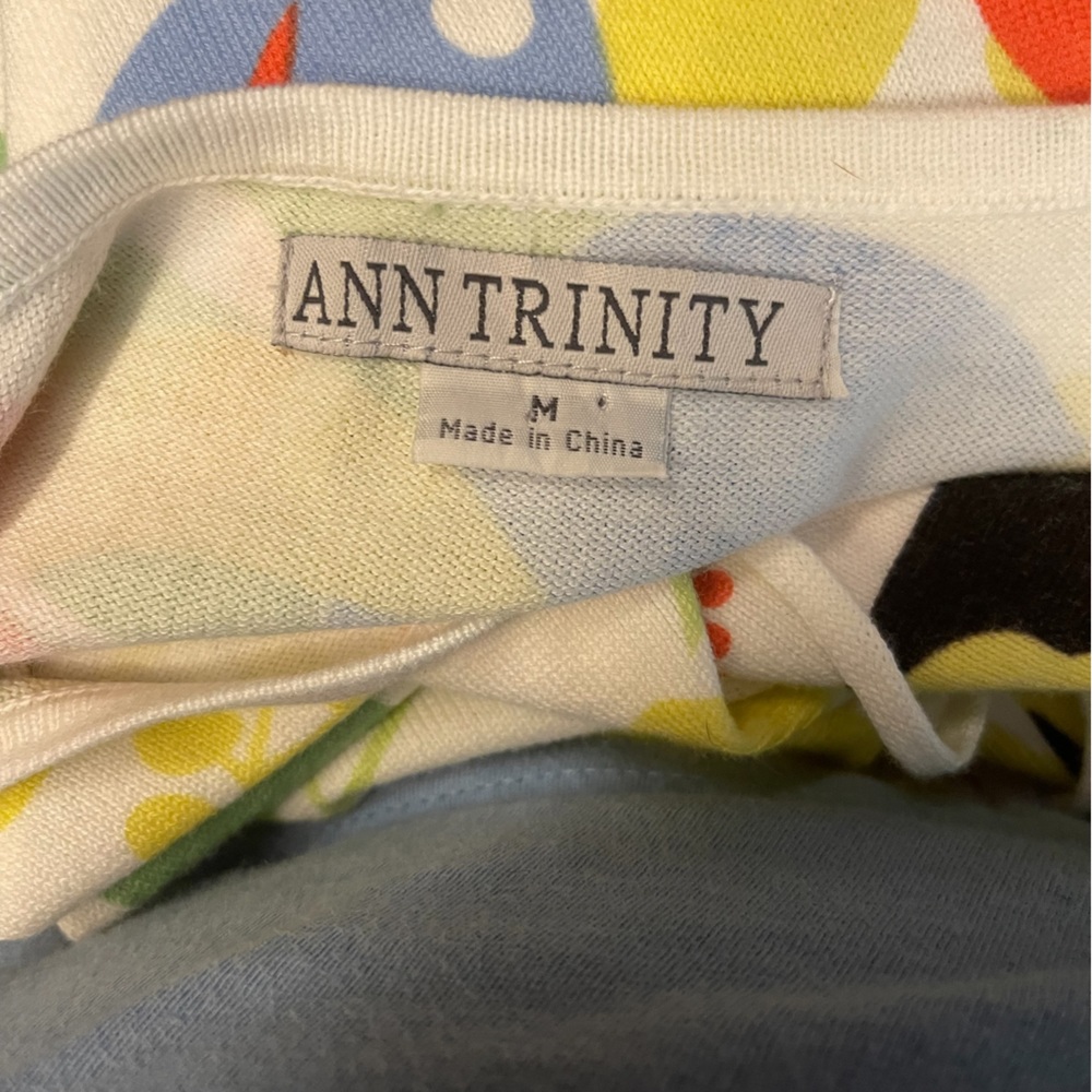 Ann Trinity top - Picture 4 of 4